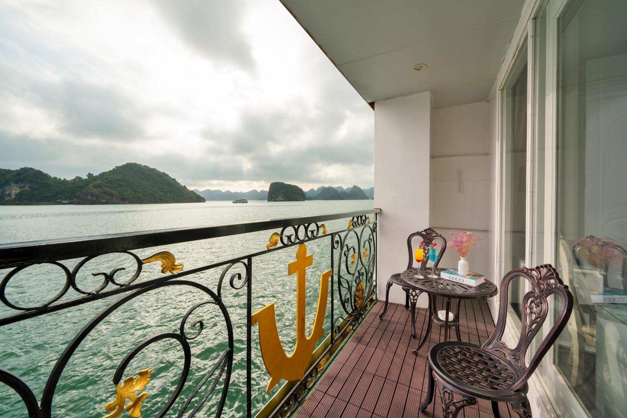 Готель Ha Long Aqua Legend Cruise Екстер'єр фото