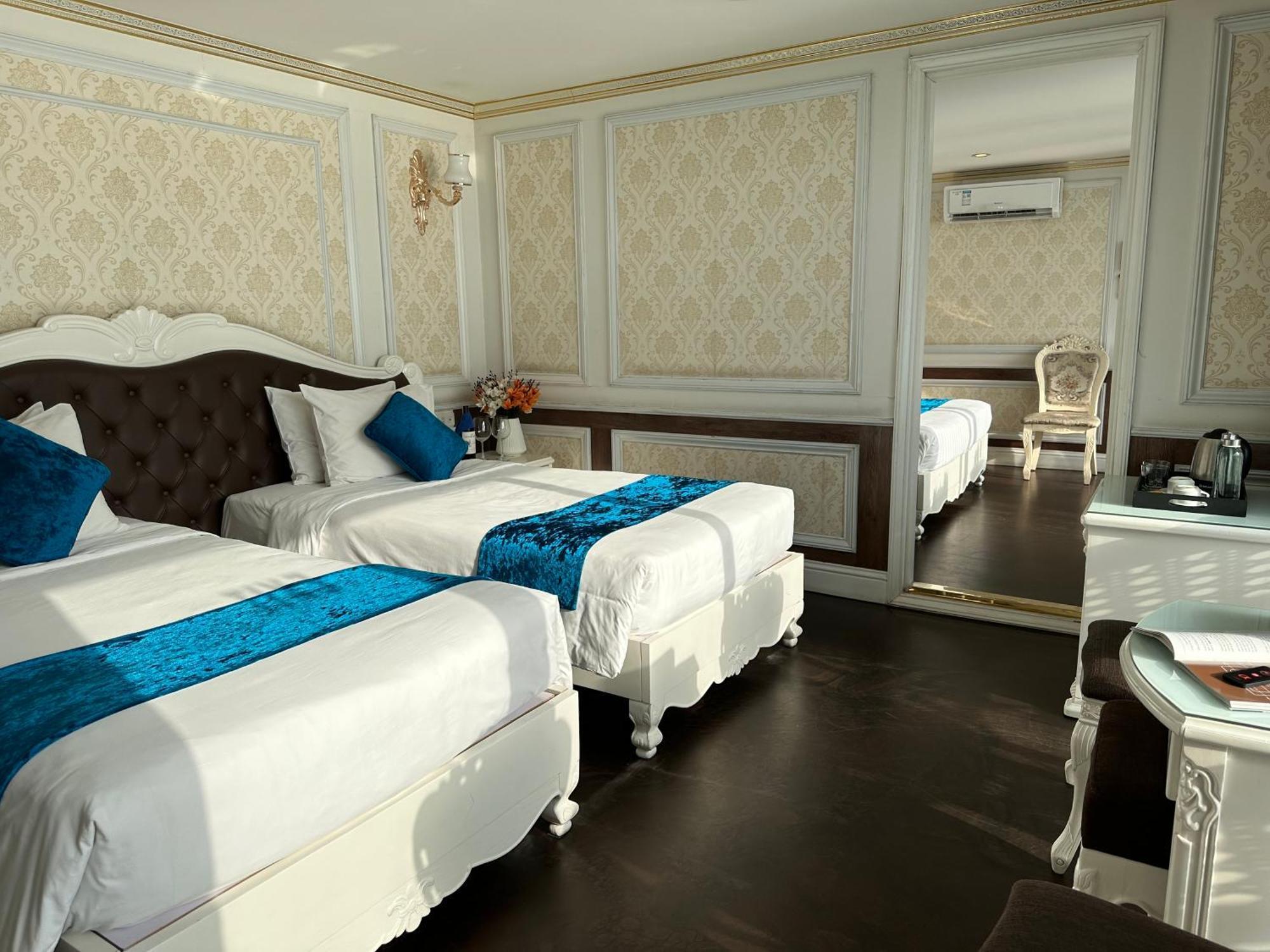 Готель Ha Long Aqua Legend Cruise Екстер'єр фото